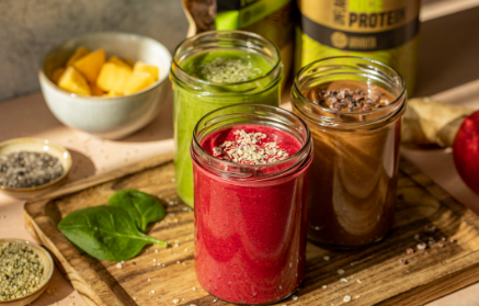 3 fitness smoothies recepty: Čokoládové, jablčno-repové a špenátovo-ovocné